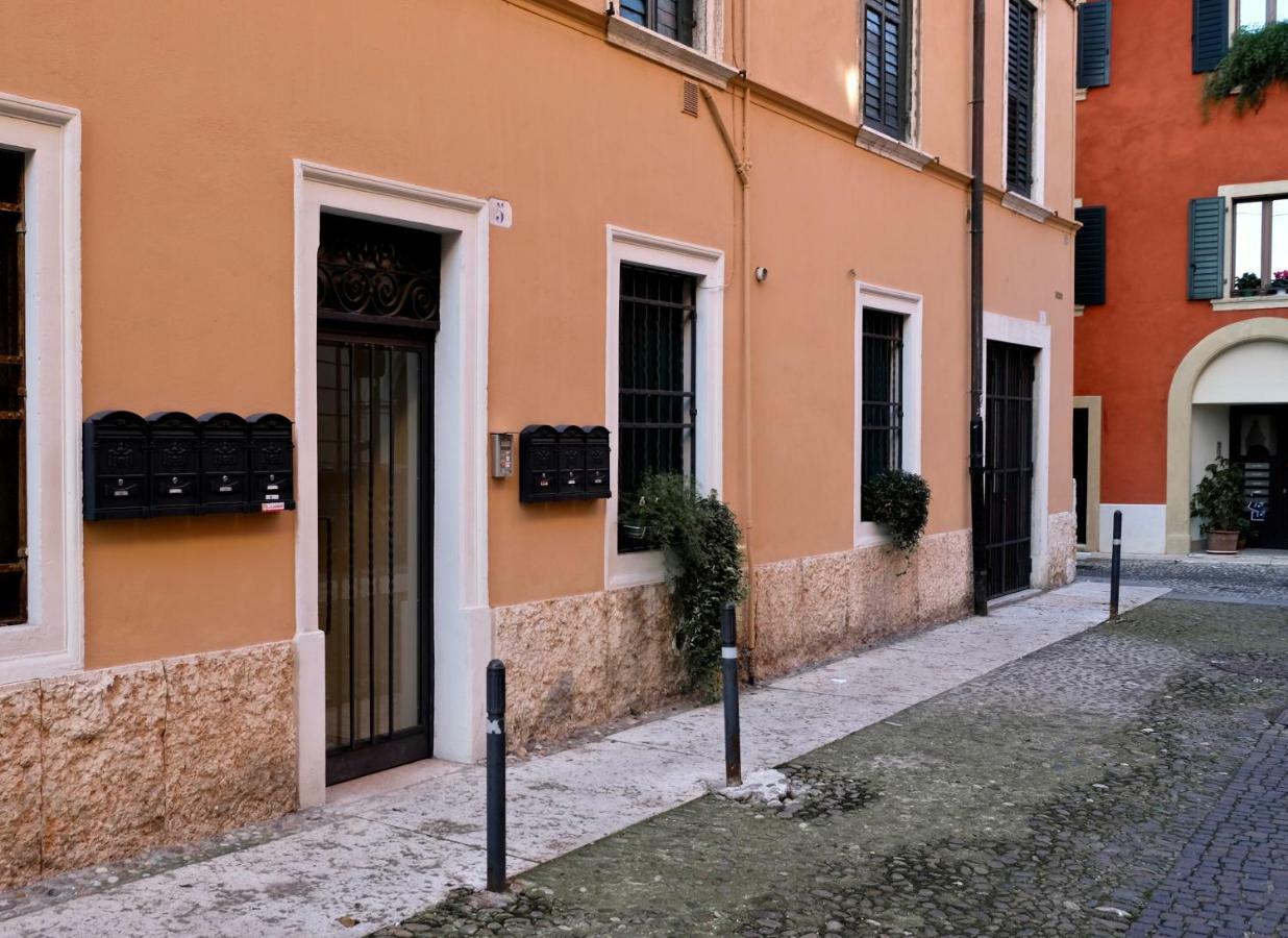 Boutique Apartment Cà Monastero Verona Exterior foto